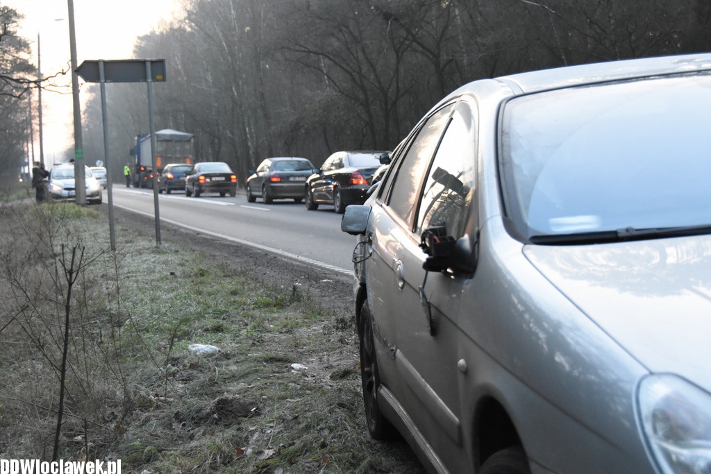 Kolizja trzech pojazdów na DK 62