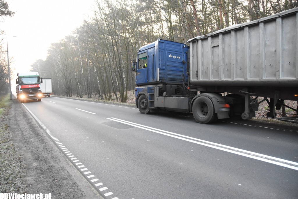 Kolizja trzech pojazdów na DK 62