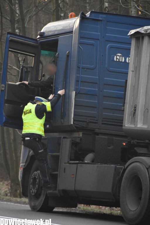 Kolizja trzech pojazdów na DK 62