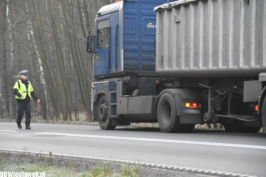 Kolizja trzech pojazdów na DK 62