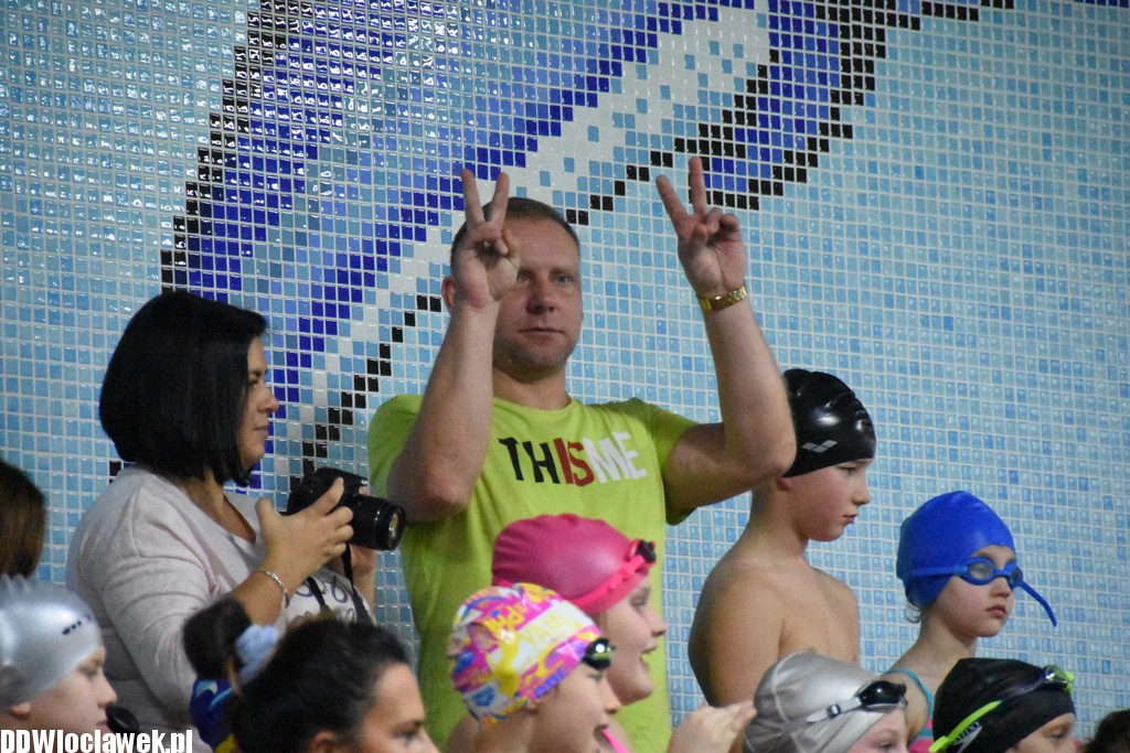 Andrzejkowe zawody pływackie