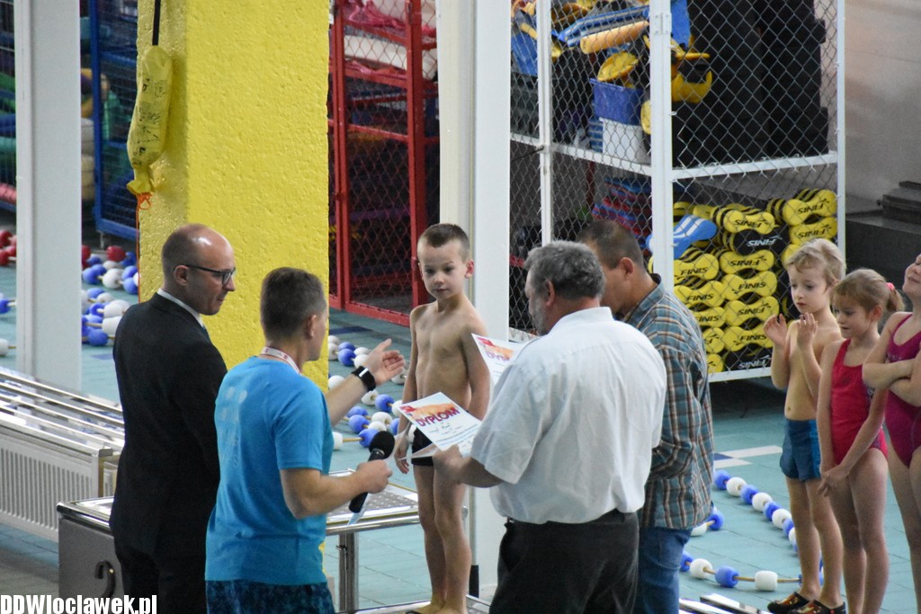 Andrzejkowe zawody pływackie