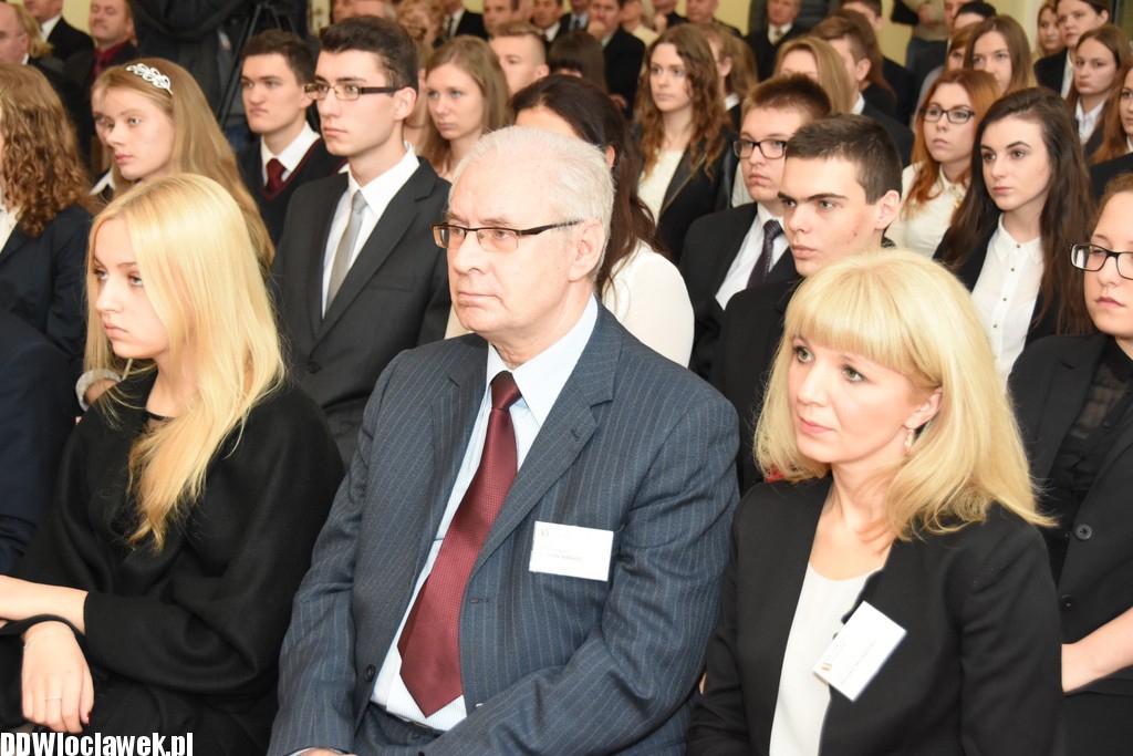 Wręczenie dyplomów stypendystom