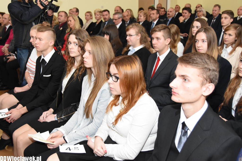 Wręczenie dyplomów stypendystom