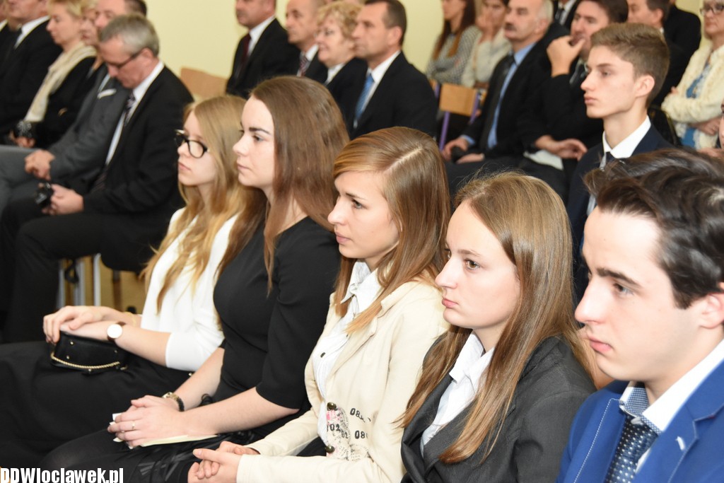 Wręczenie dyplomów stypendystom