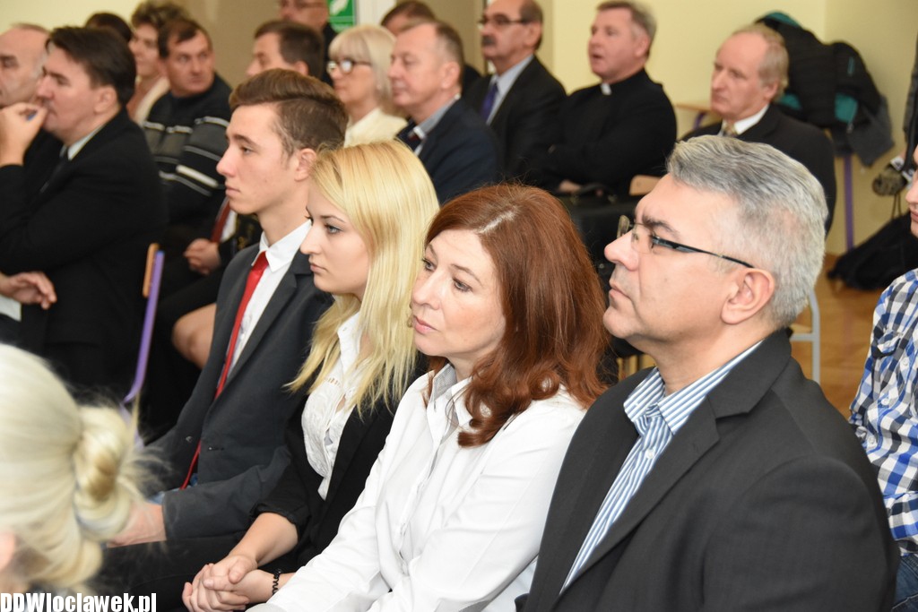Wręczenie dyplomów stypendystom