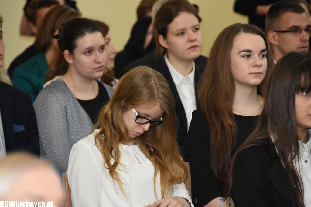 Wręczenie dyplomów stypendystom