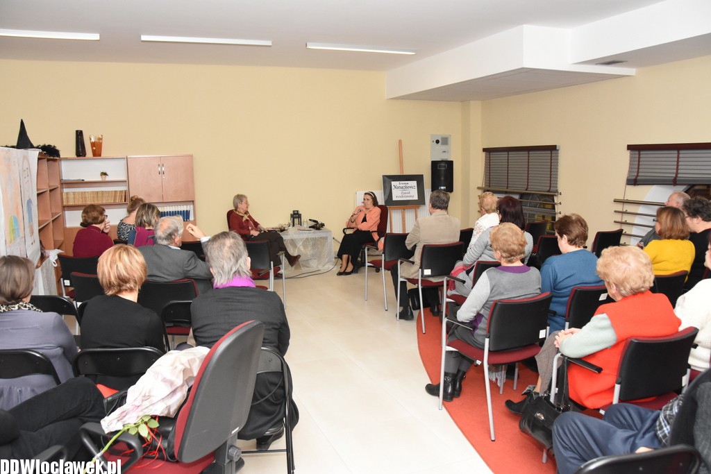 Zjazd rodzinny w bibliotece w Browarze