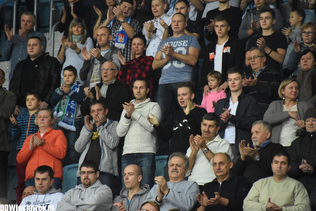 Kibice na meczu Anwil - Polpharma