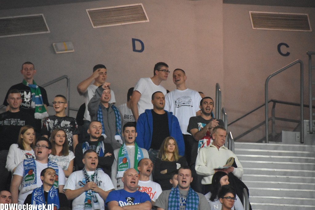 Kibice na meczu Anwil - Polpharma