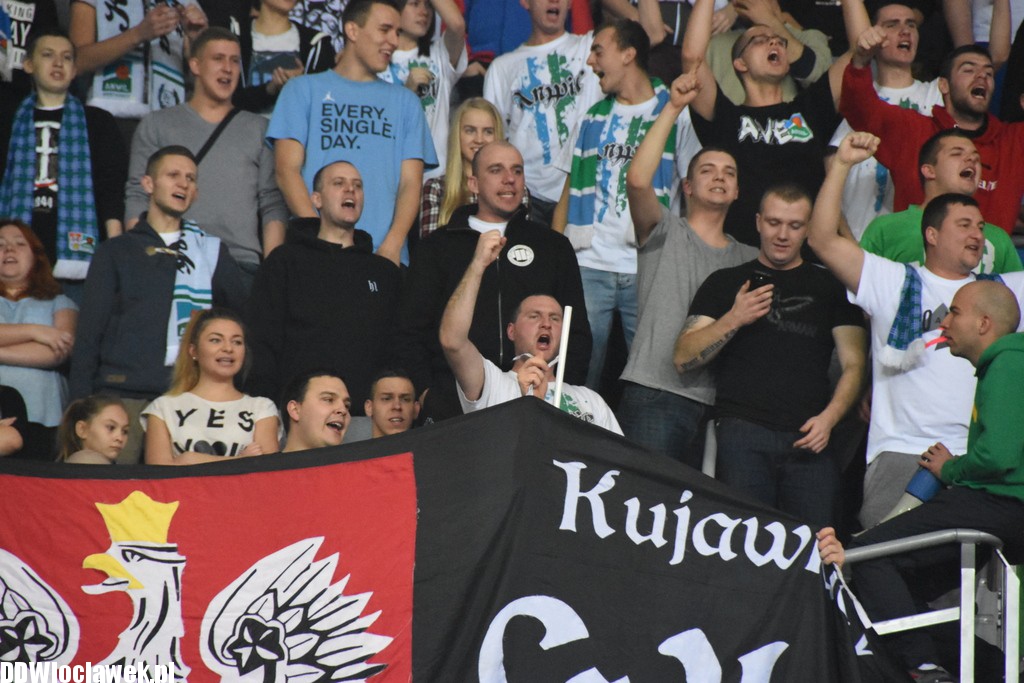 Kibice na meczu Anwil - Polpharma