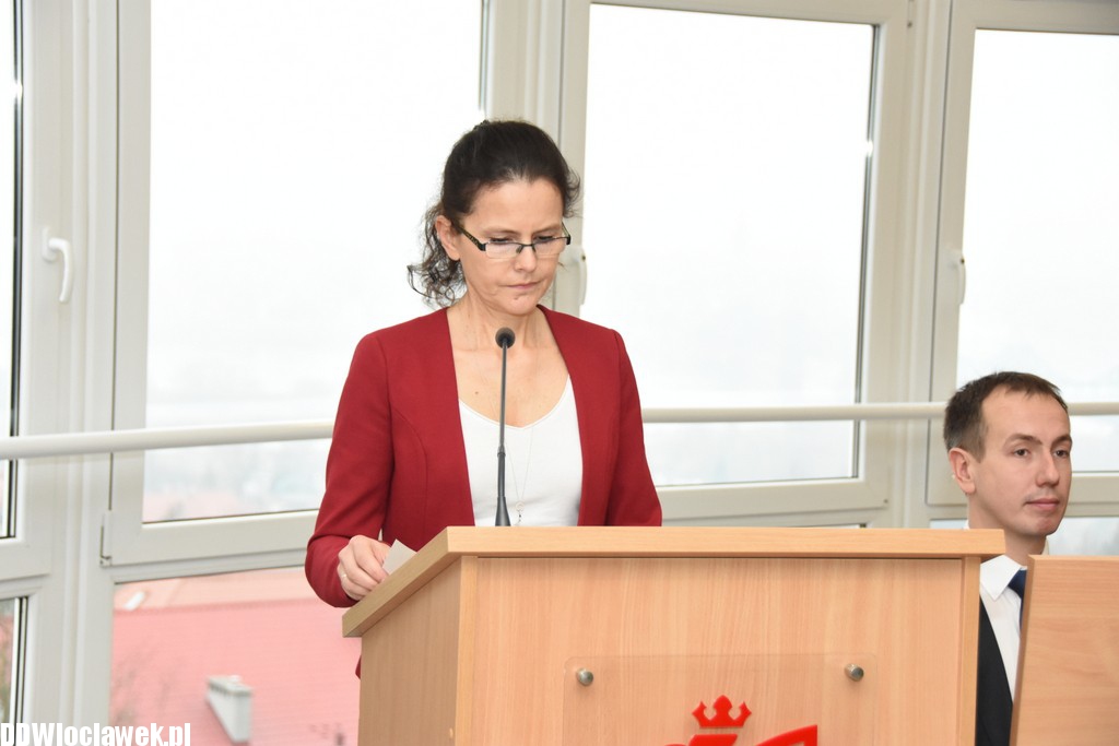 Wręczenie dyplomów studentom
