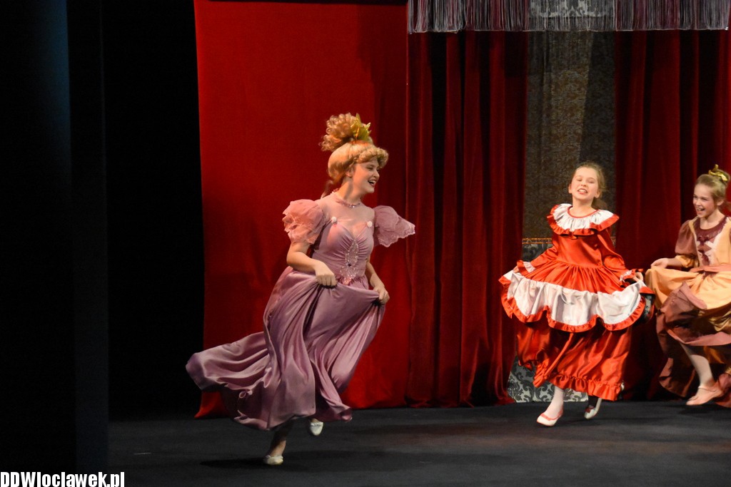 12 miesięcy w Teatrze Impresaryjnym