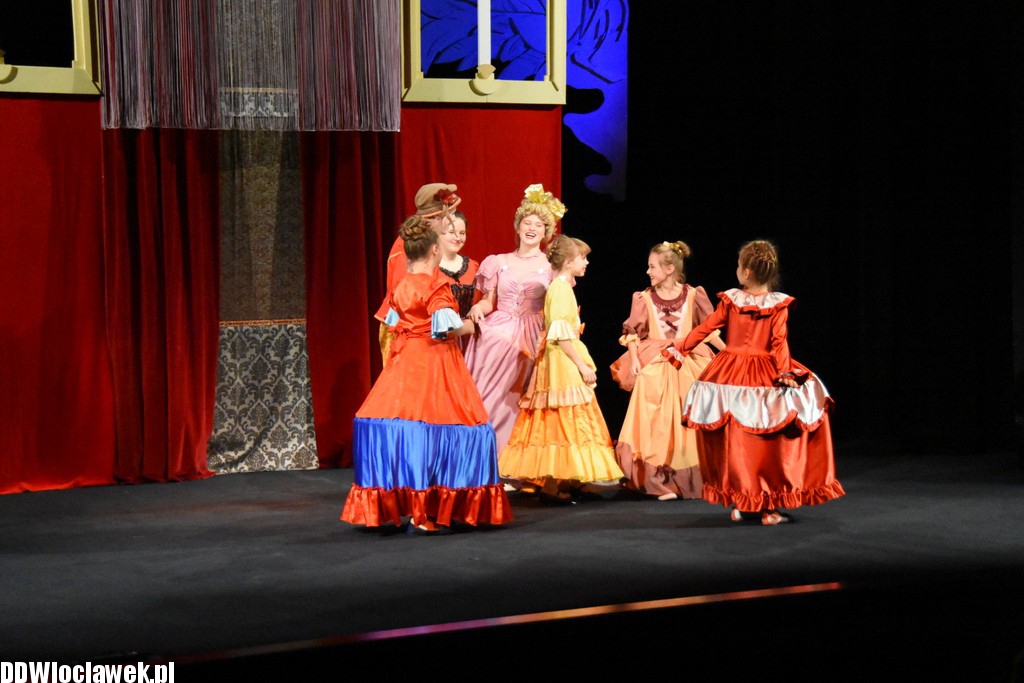 12 miesięcy w Teatrze Impresaryjnym