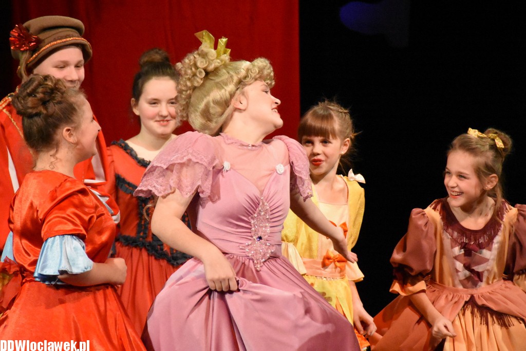 12 miesięcy w Teatrze Impresaryjnym