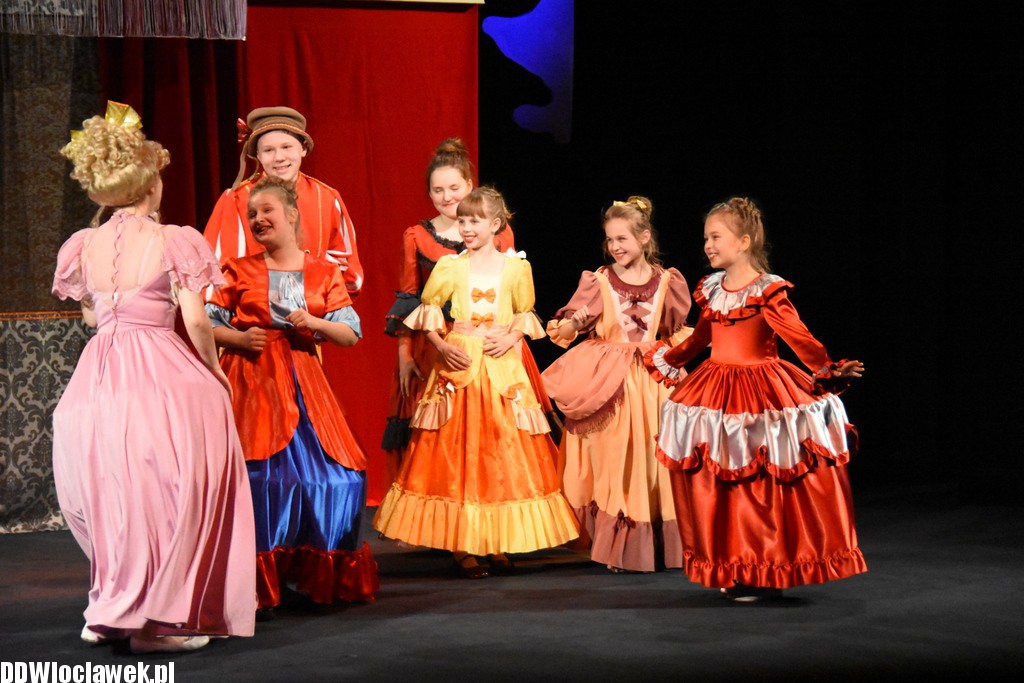 12 miesięcy w Teatrze Impresaryjnym