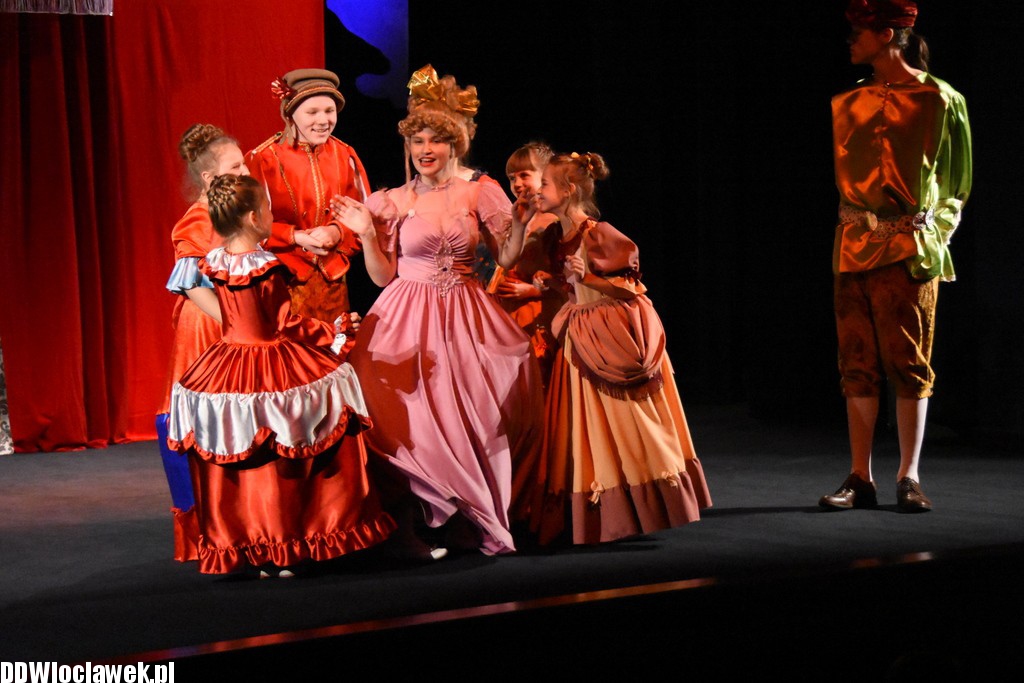12 miesięcy w Teatrze Impresaryjnym