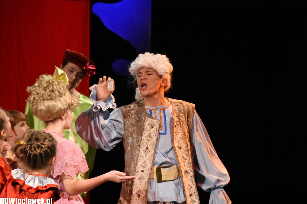 12 miesięcy w Teatrze Impresaryjnym