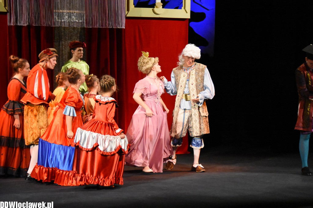 12 miesięcy w Teatrze Impresaryjnym