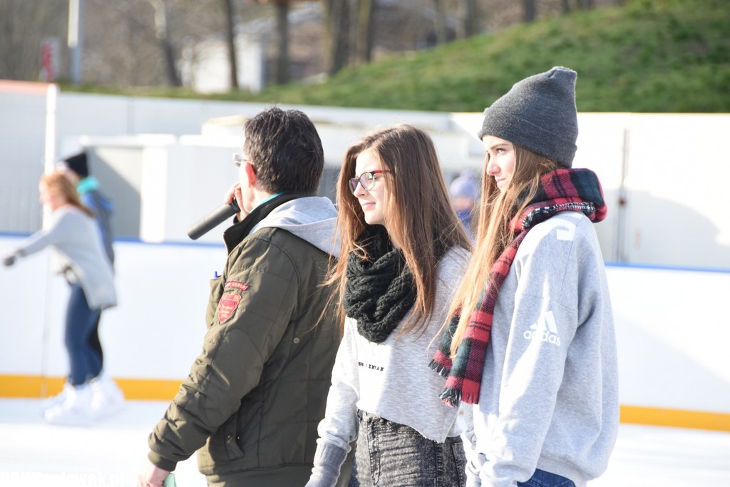 Otwarcie lodowiska przy ulicy Wysokiej