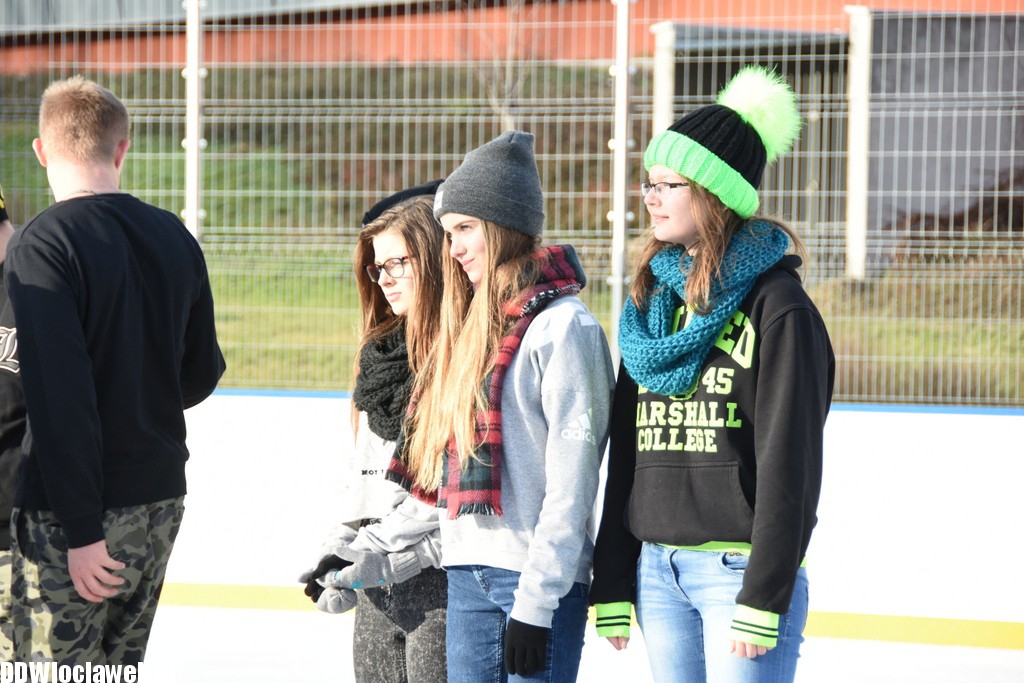 Otwarcie lodowiska przy ulicy Wysokiej
