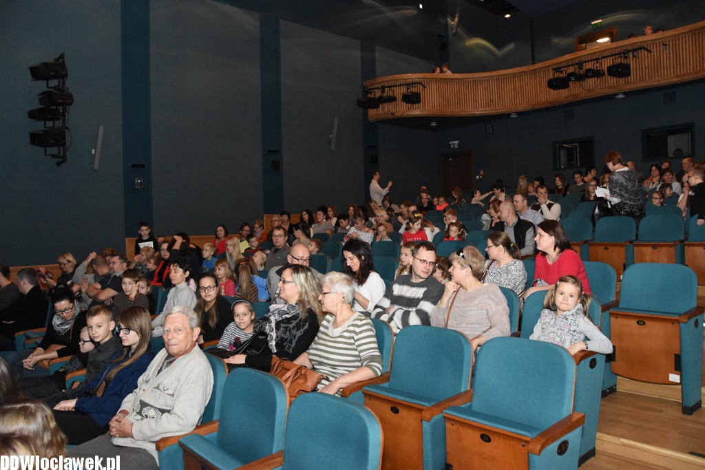 12 miesięcy w Teatrze Impresaryjnym
