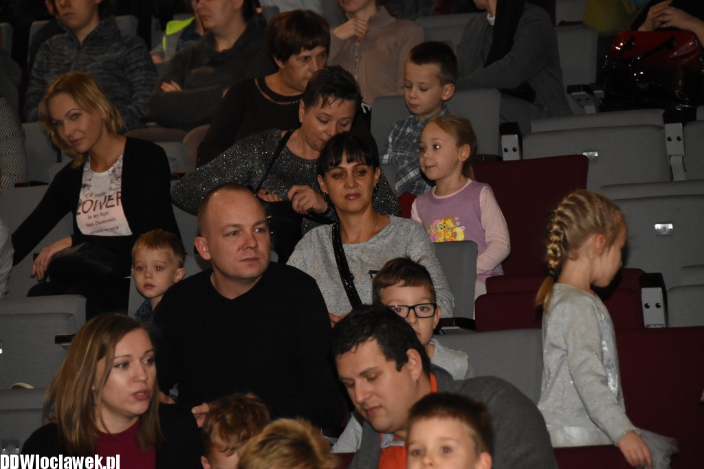 Maurycy i kolędnicy w Browarze B