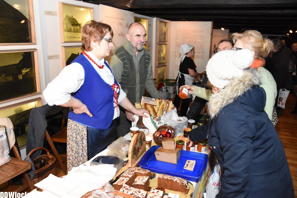Kiermasz bożonarodzeniowy w muzeum