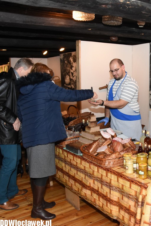 Kiermasz bożonarodzeniowy w muzeum