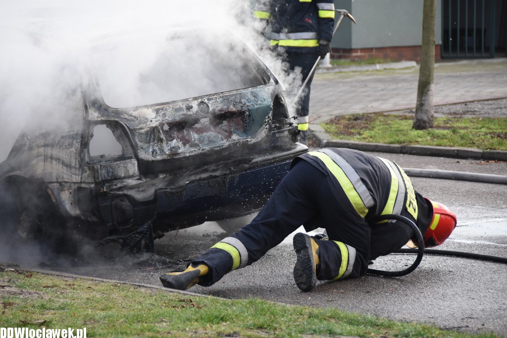 Auto spłonęło na ul. Smolnej