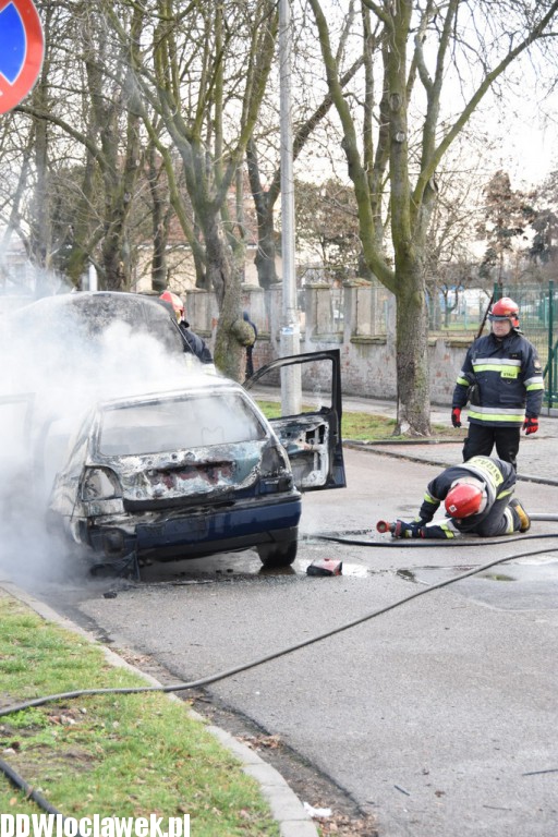 Auto spłonęło na ul. Smolnej