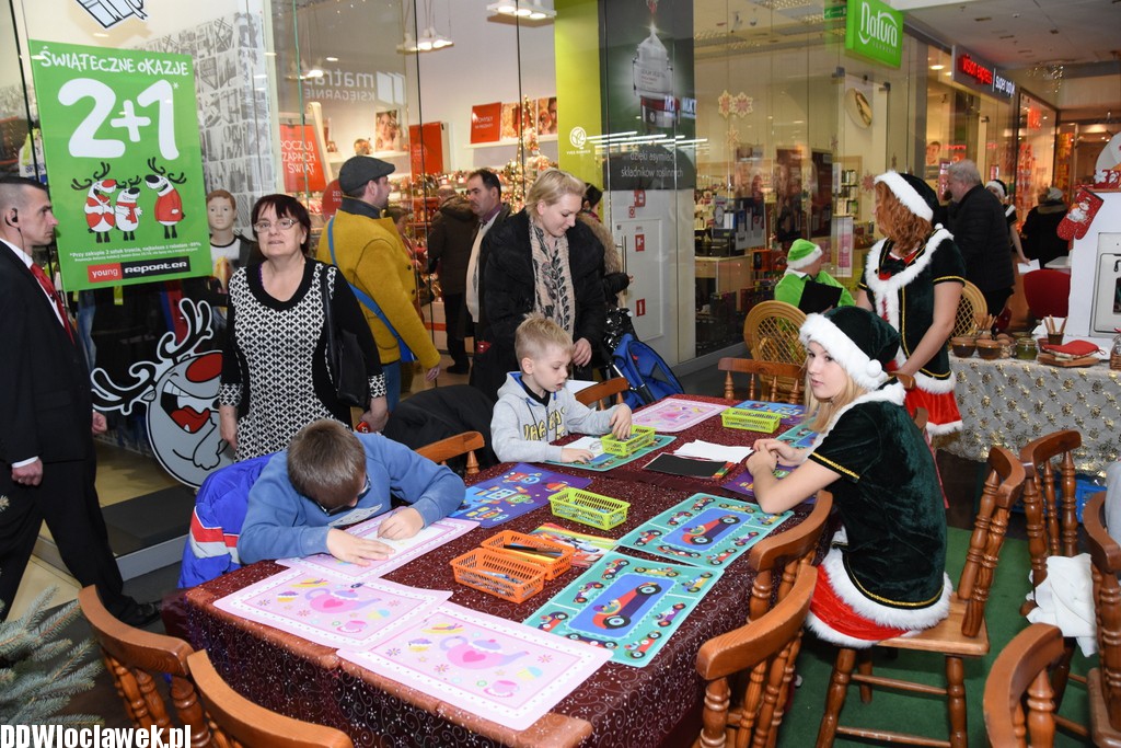 Gwiezdne Wojny i Mikołaj we Wzorcowni