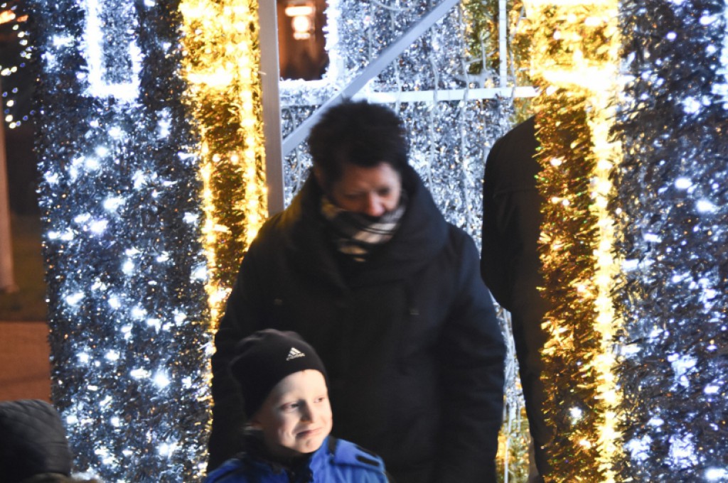 Świecący zamek na placu Wolności