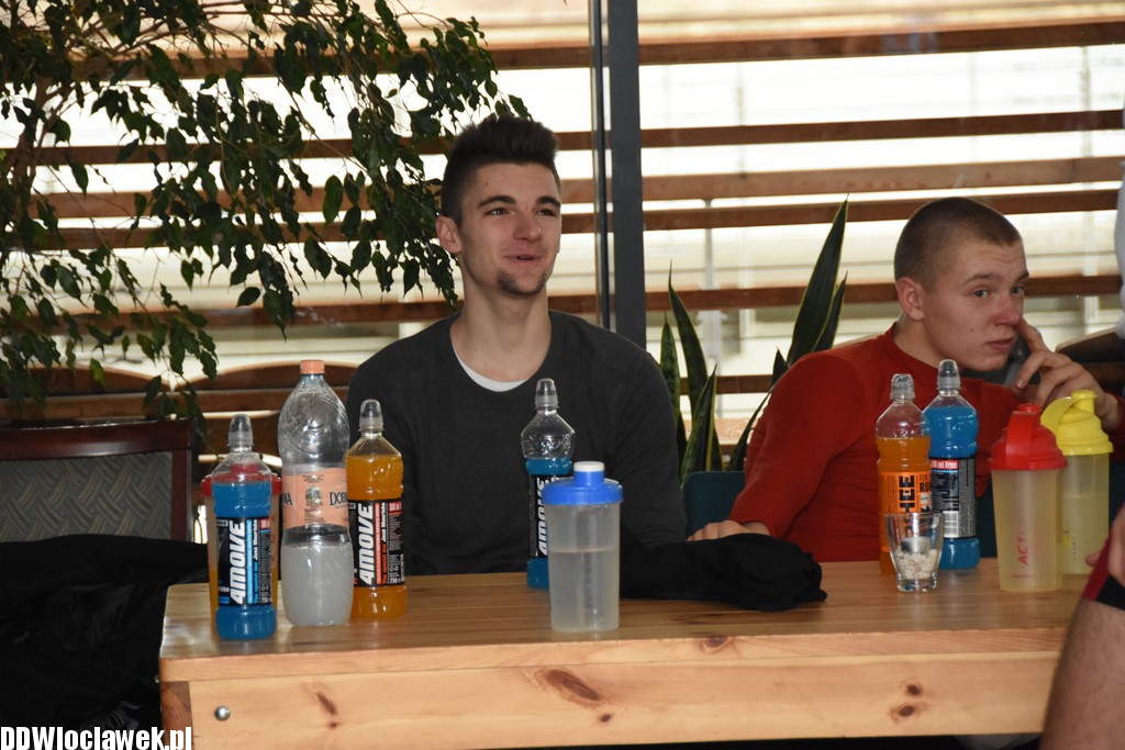 Maraton wioślarski w kawiarni Rejs
