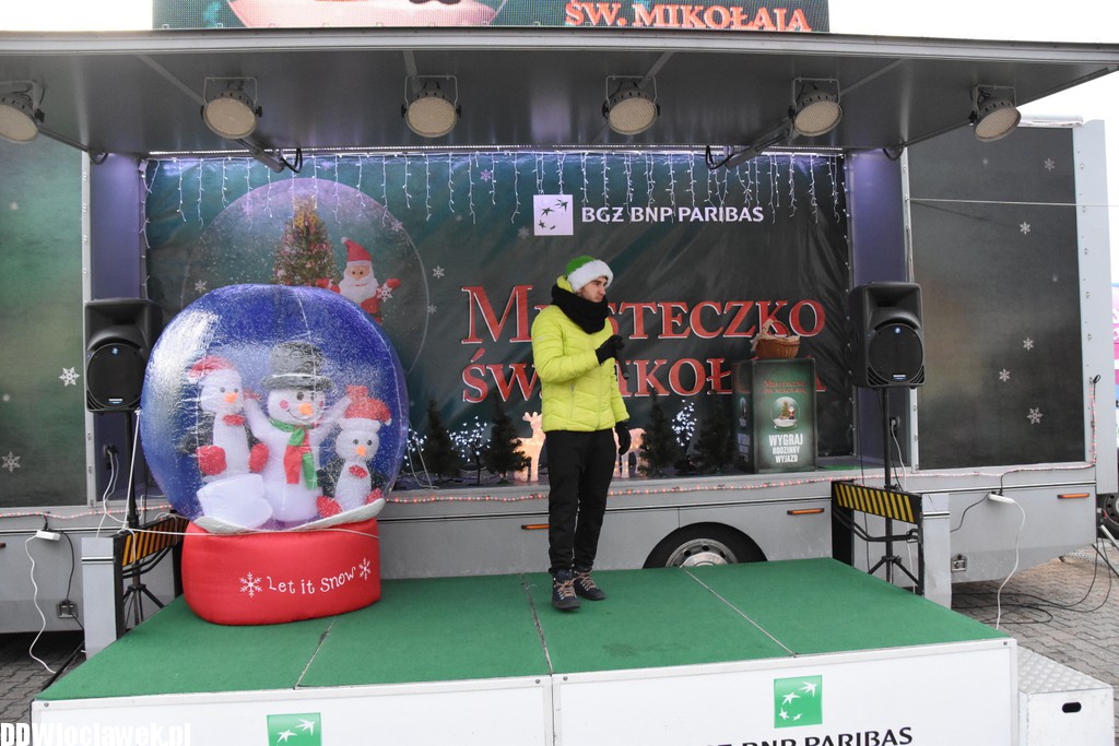Miasteczko mikołaja na Placu Wolności