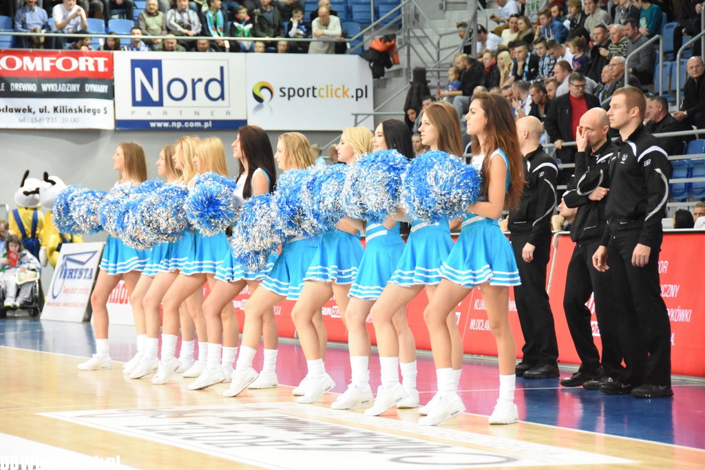 Cheerleaderki na meczu Anwil - Trefl
