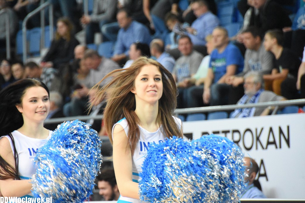 Cheerleaderki na meczu Anwil - Trefl