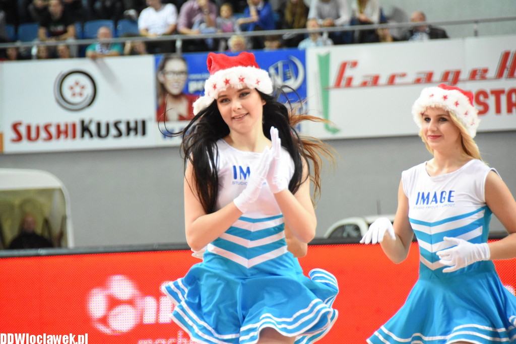 Cheerleaderki na meczu Anwil - Trefl