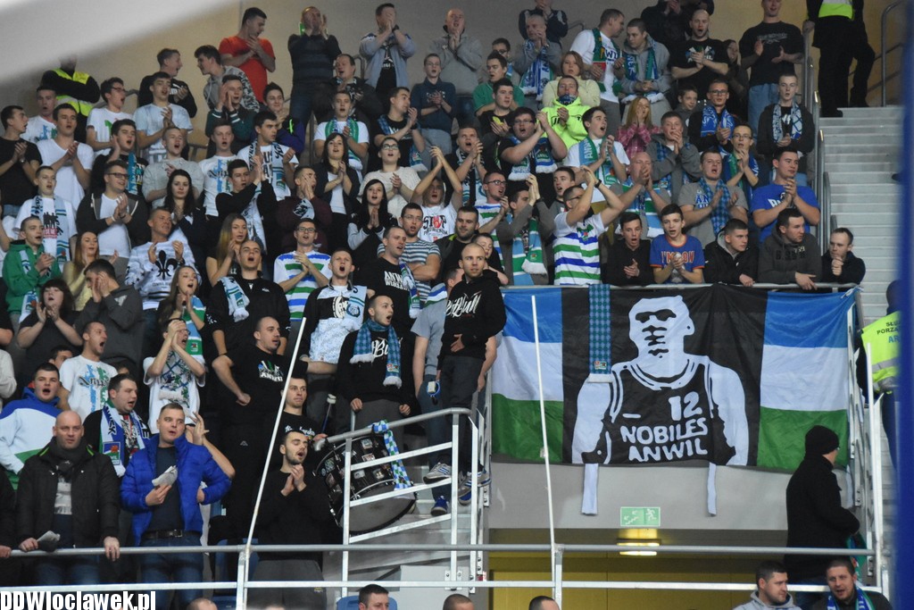 Kibice na meczu Anwil - Toruń