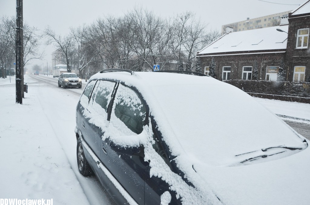 Śnieżna zima przyszła do Włocławka