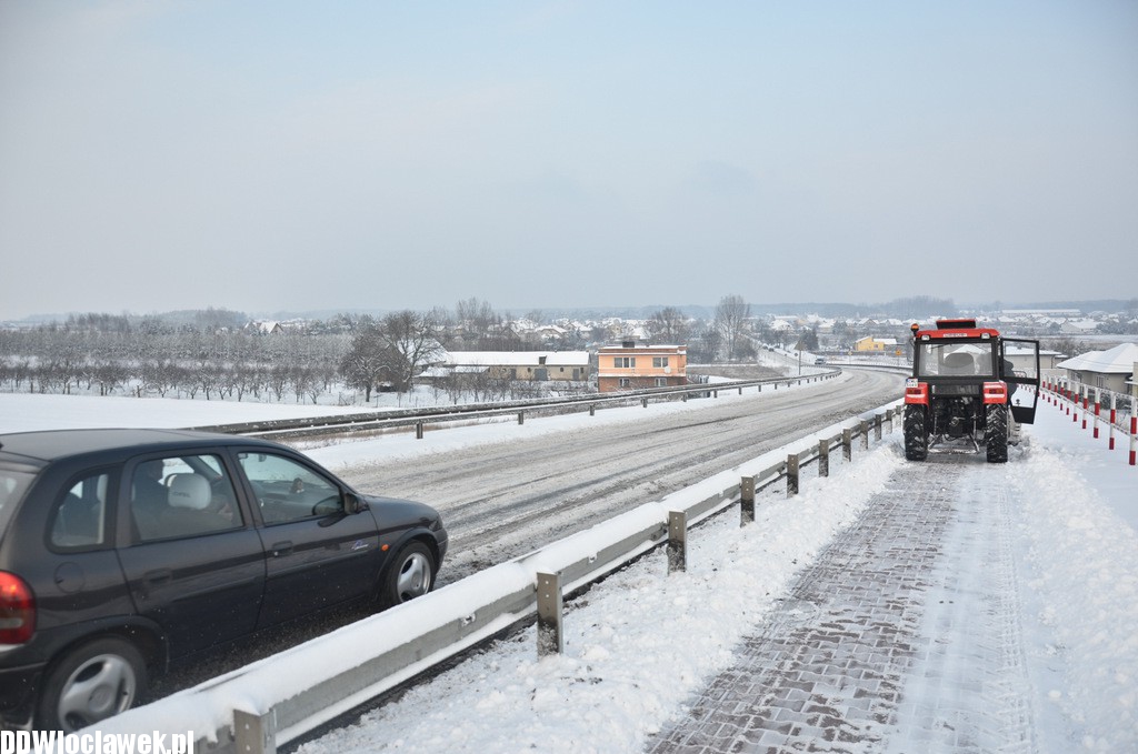 Odśnieżanie dróg w powiecie