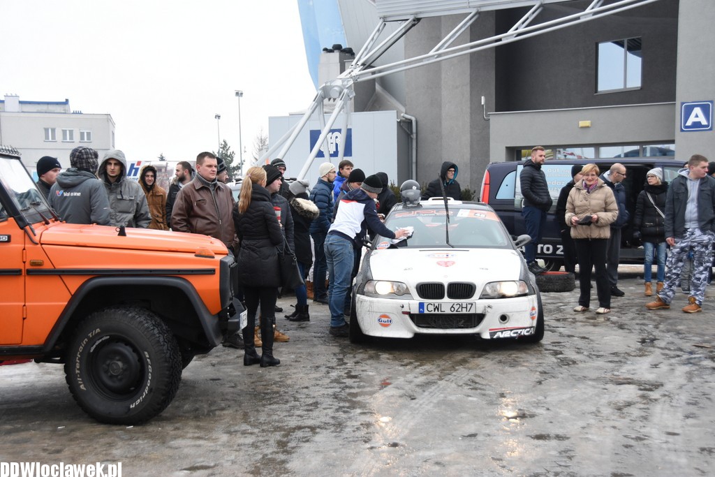 Motoorkiestra przy Hali Mistrzów