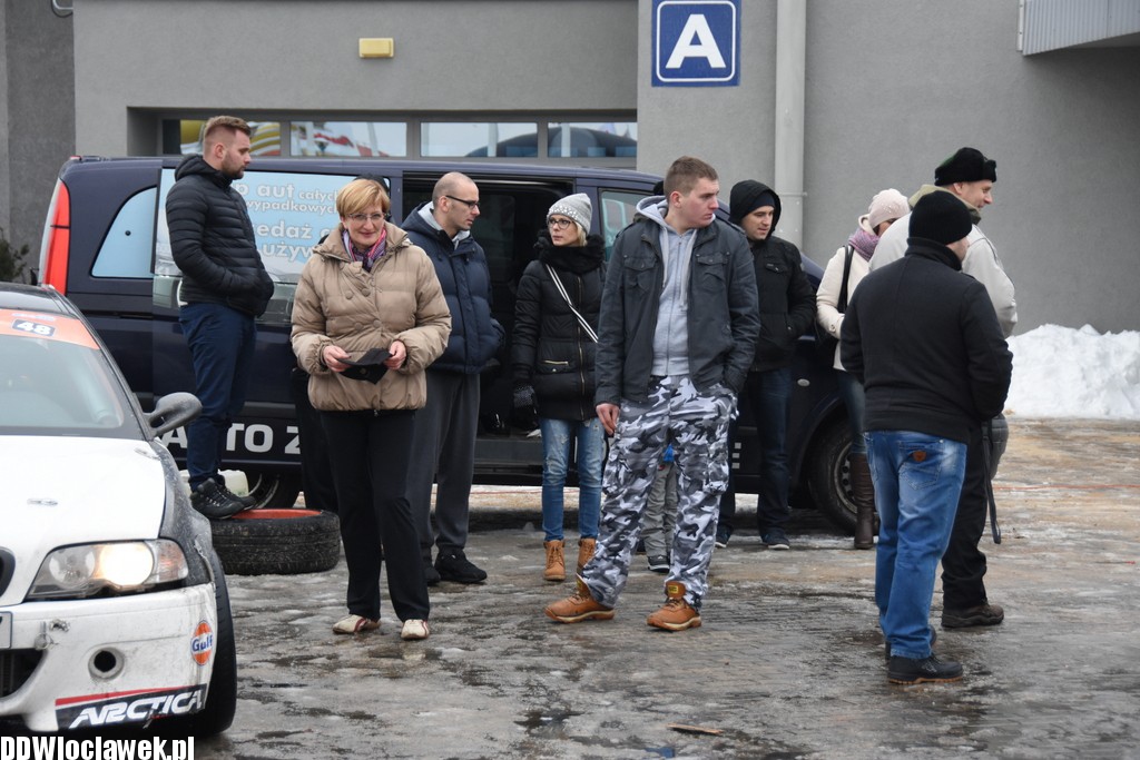 Motoorkiestra przy Hali Mistrzów