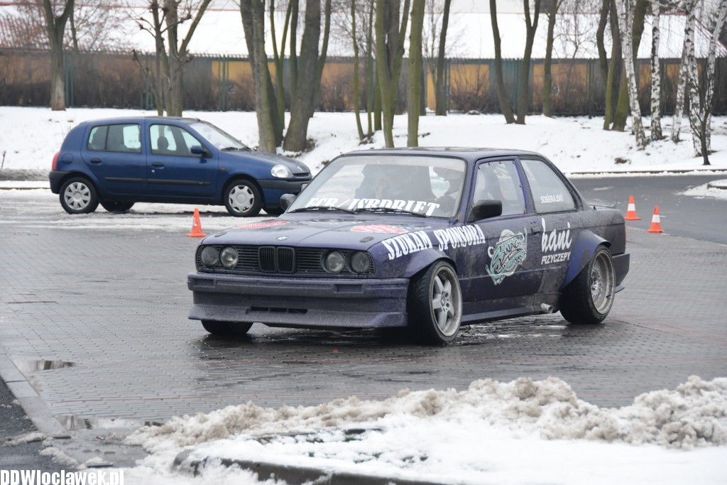 Motoorkiestra przy Hali Mistrzów