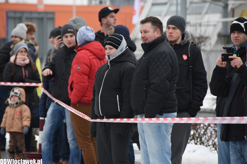 Motoorkiestra przy Hali Mistrzów