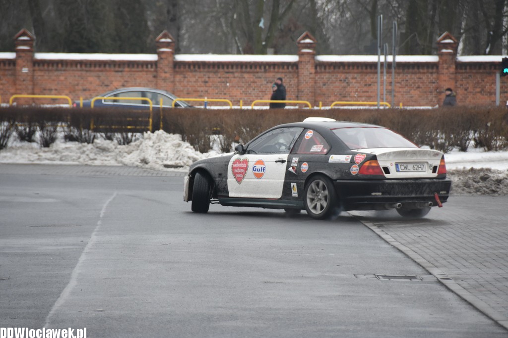 Motoorkiestra przy Hali Mistrzów