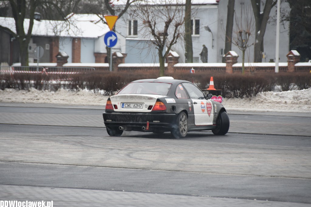 Motoorkiestra przy Hali Mistrzów