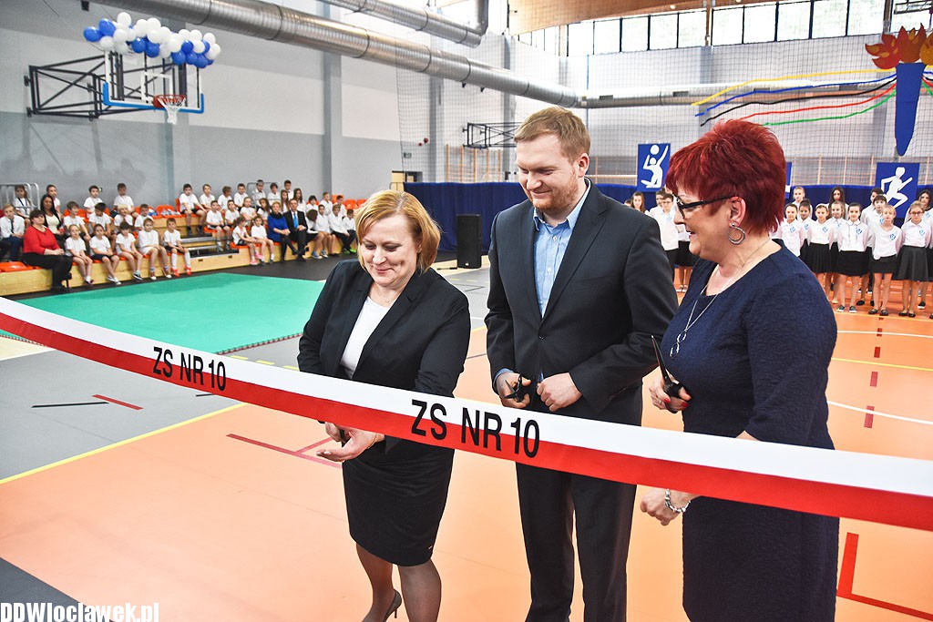 Hala sportowa ZS10 otwarta