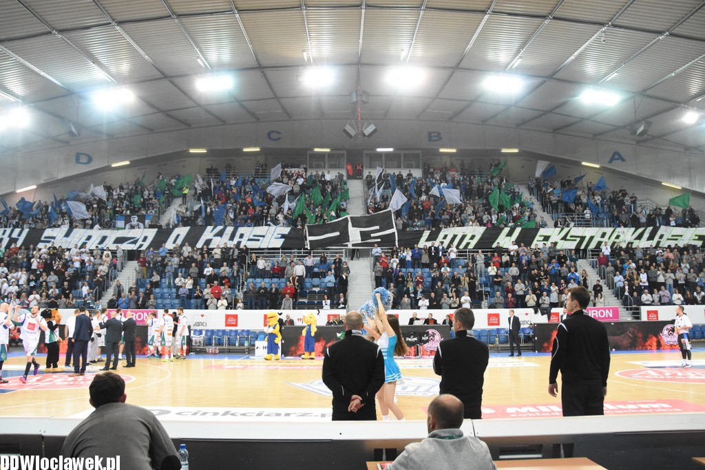 Kibice na meczu Anwil - Stal Ostrów