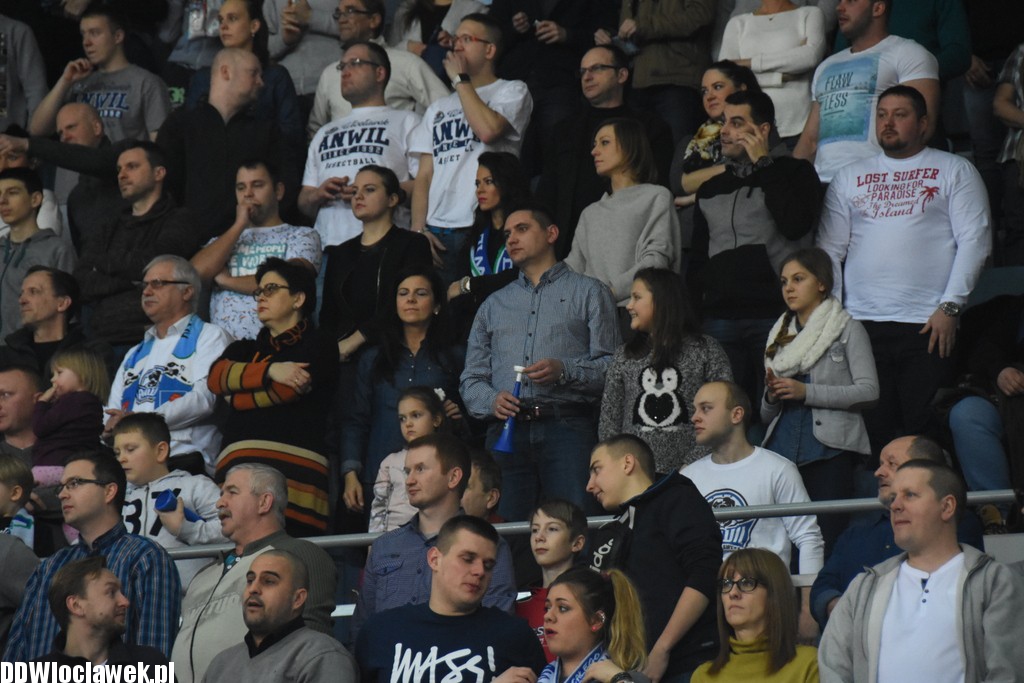 Kibice na meczu Anwil - Stal Ostrów
